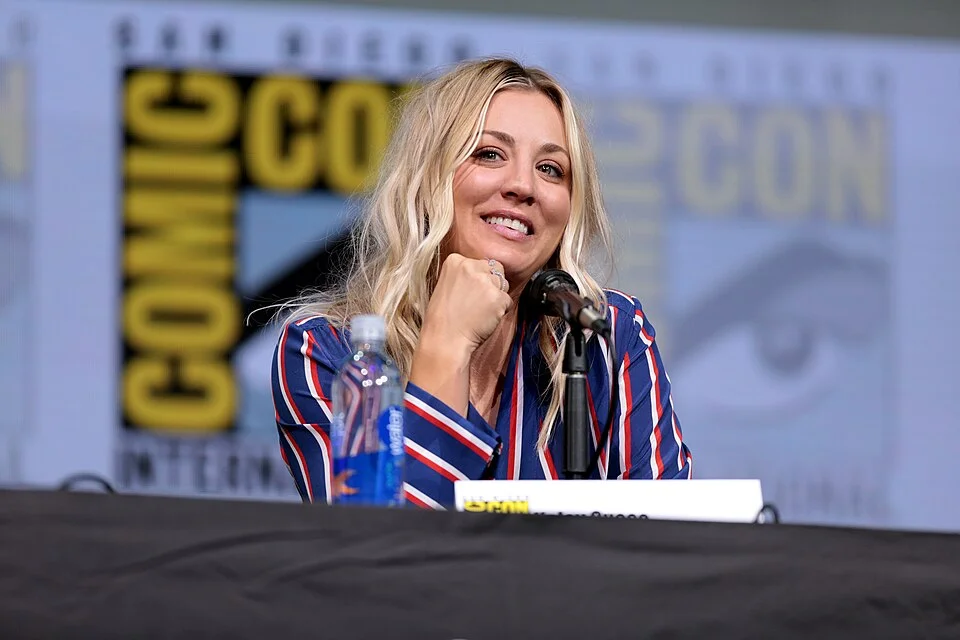 Kaley Cuoco speaking at a San Diego Comic-Con panel
