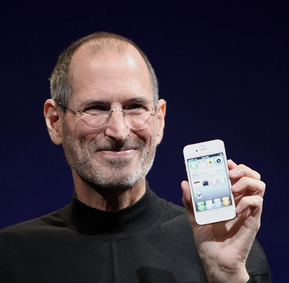 Steve Jobs holding first iPhone at 2007 launch event