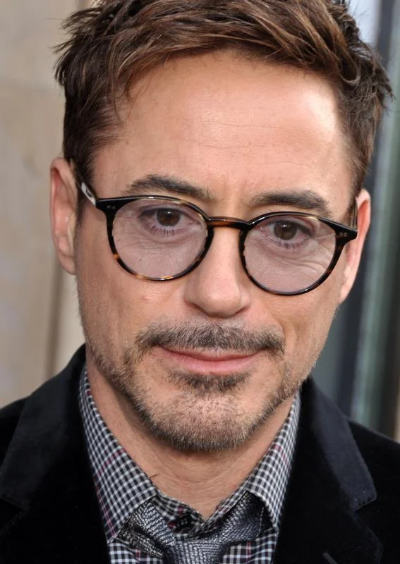 Robert Downey Jr portrait with glasses
